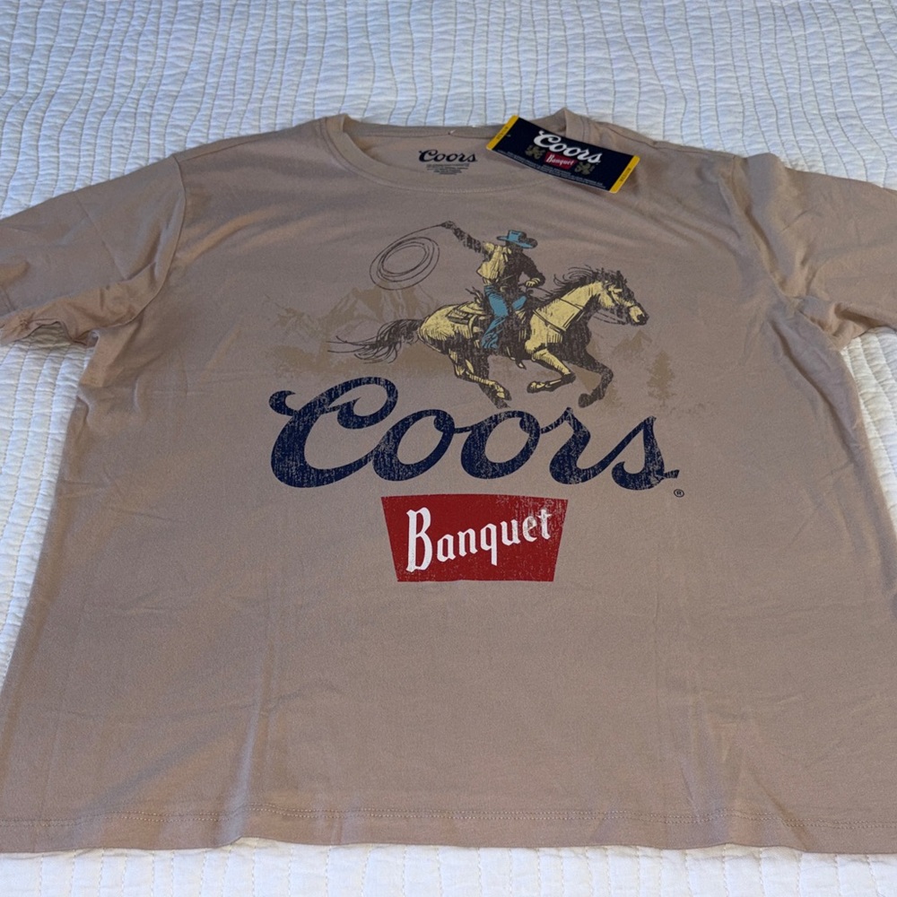 Coors Banquet Tan Graphic T-Shirt - Picture 2 of 5
